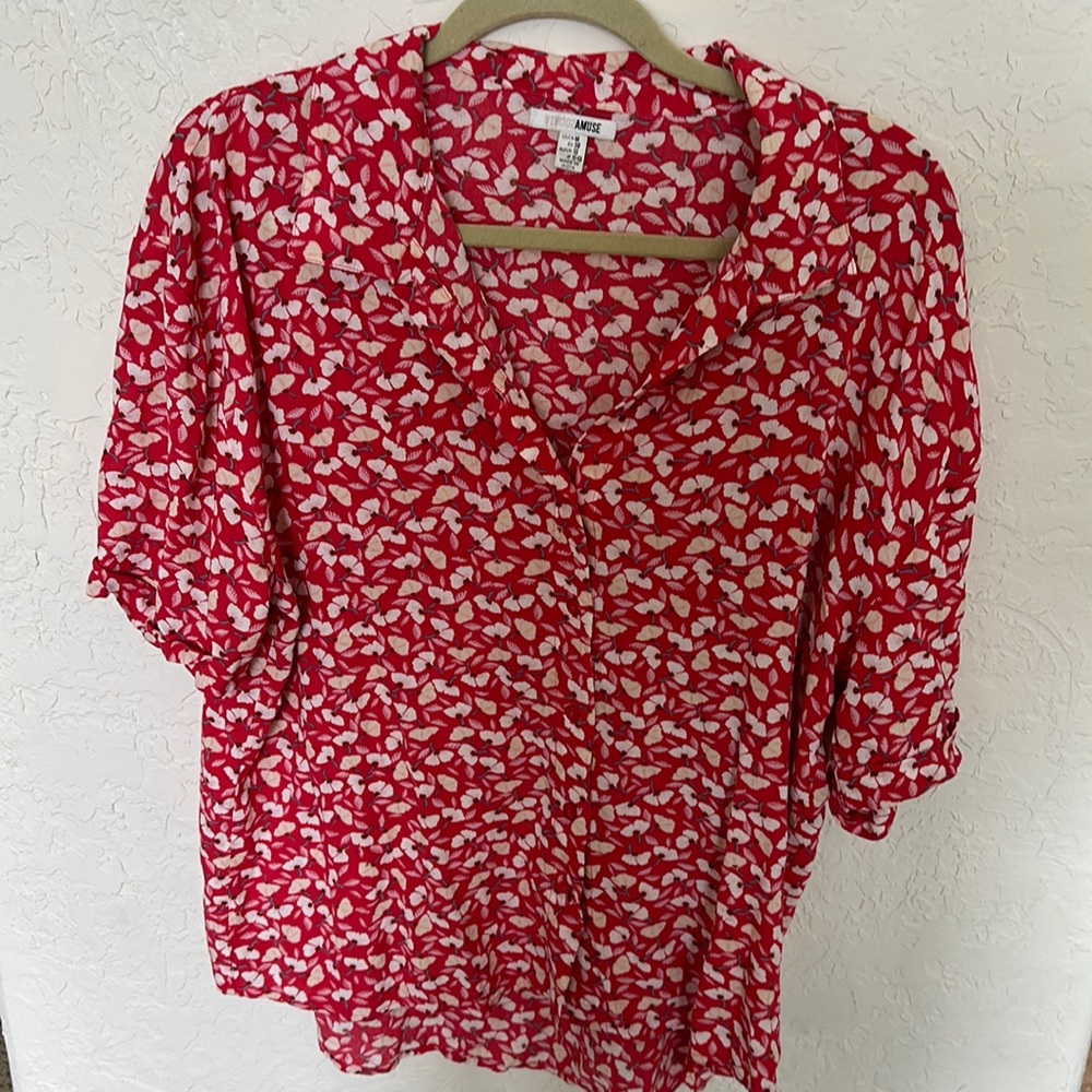 Society amuse medium button down short sleeve blouse